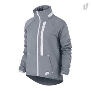 Nike windbreaker jacket